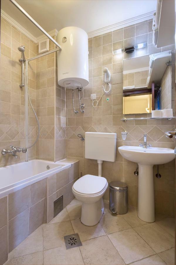 Apartment Kovacevic Old Town Budva Exterior photo